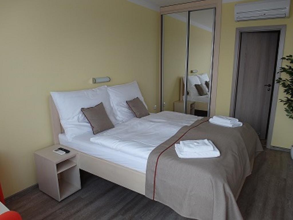 Oc Panorama Hotel Velké Meziříčí Cameră foto